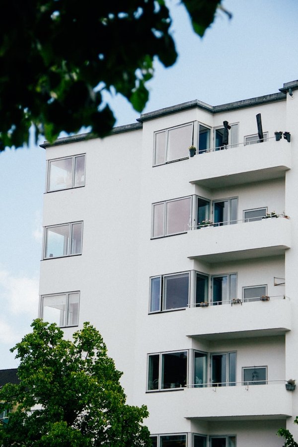 Comment trouver et visiter des biens immobiliers sûrs à louer ?